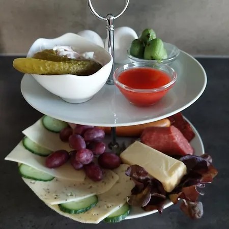 Luxury In Duisburg-rahm - Business & Leisure - 'netflix-minibar' شقة