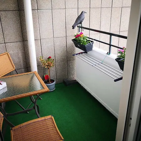 Luxury In Duisburg-rahm - Business & Leisure - 'netflix-minibar' دوسبرغ