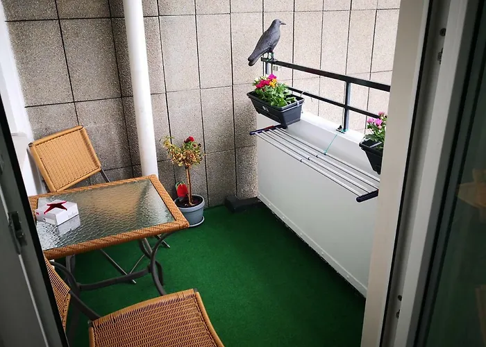 Luxury In Duisburg-rahm - Business & Leisure - 'netflix-minibar' Duisburg