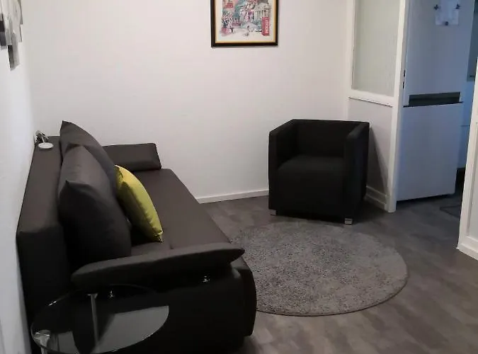 Luxury In Duisburg-rahm - Business & Leisure - 'netflix-minibar' Duisburg